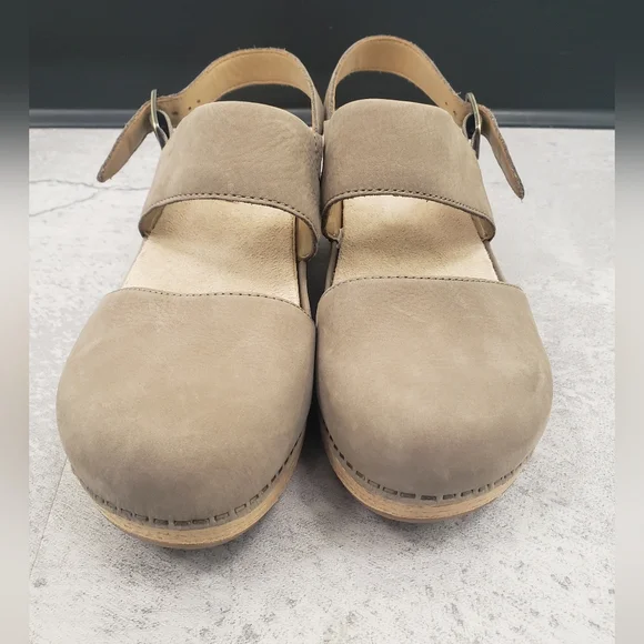 Dansko Taupe Milled Nubuck Mary Jane Comfortable Clogs, 39 - Picture 4 of 7
